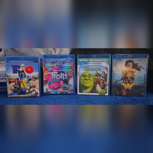 DVD'S and Blu-ray movies and cartoons - Picture 16 of 16